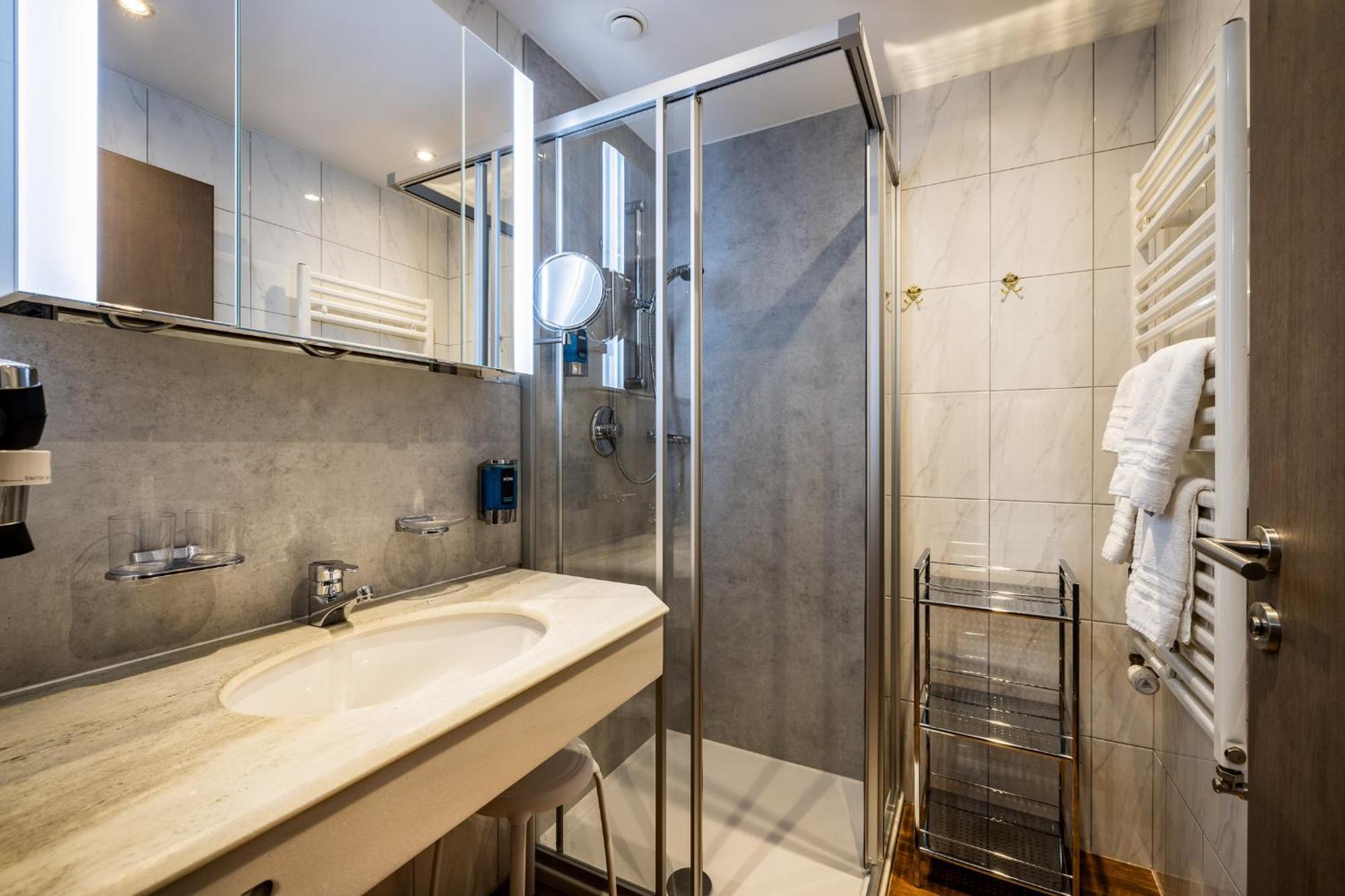 Hotel Alpenrose Цаухензе Екстер'єр фото