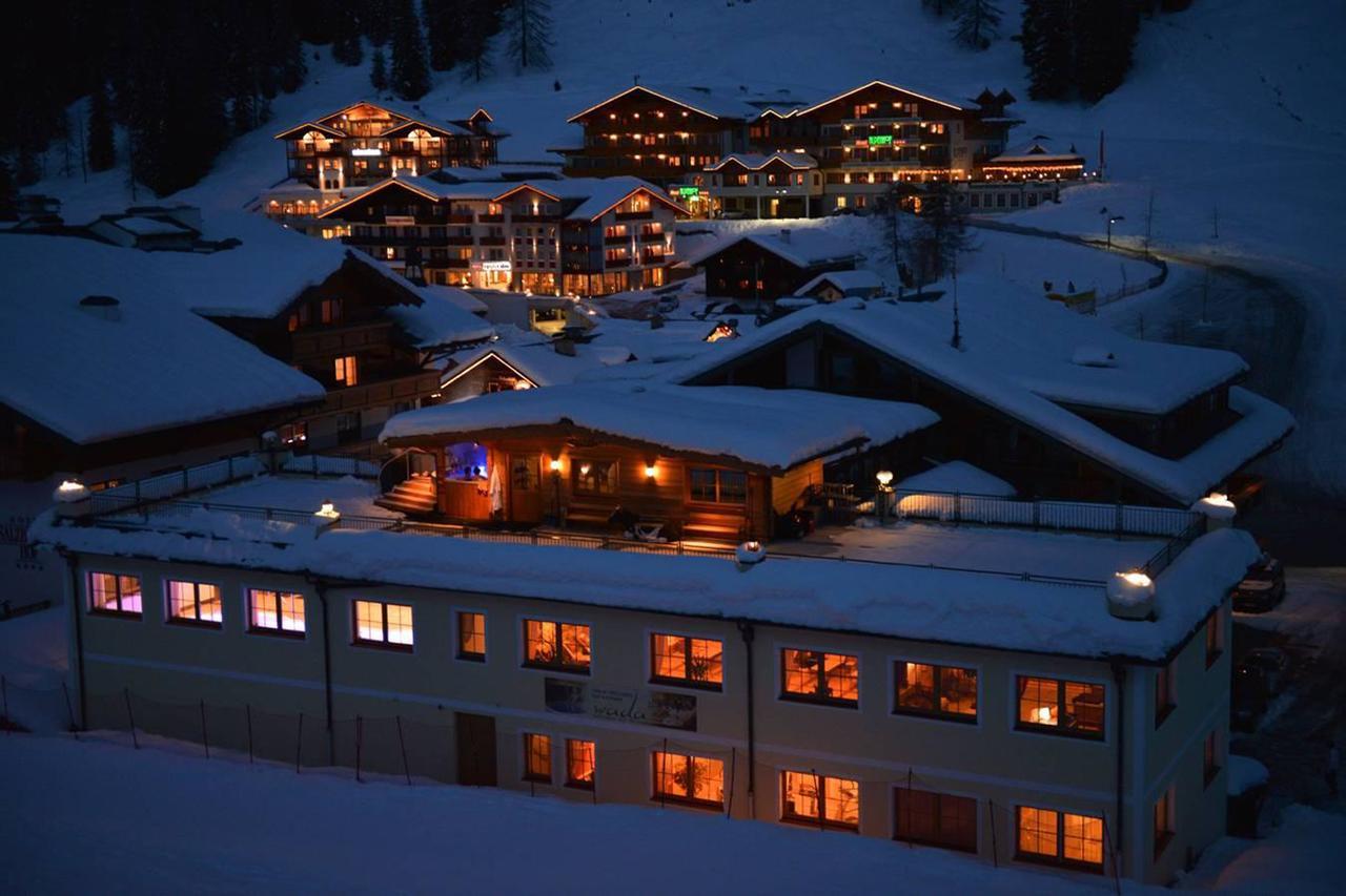 Hotel Alpenrose Цаухензе Екстер'єр фото